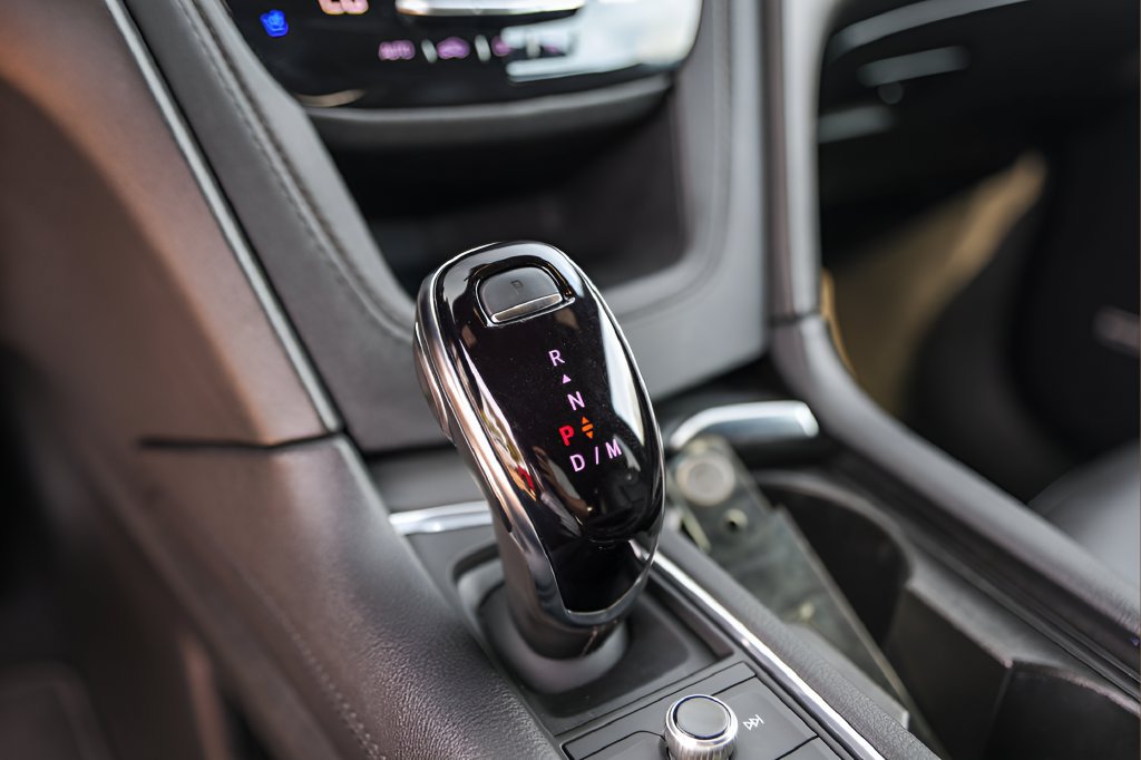 Certified 2025 Cadillac XT6 Premium Luxury FWD image 20