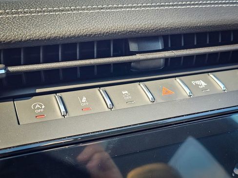 New 2026 Jeep Grand Cherokee L Limited AWD/4WD image 22