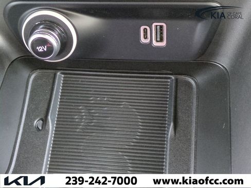 Used 2024 Alfa Romeo Tonale Ti w/ Premium Interior Package image 24