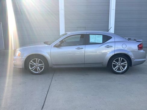 Used 2013 Dodge Avenger SE FWD image 5