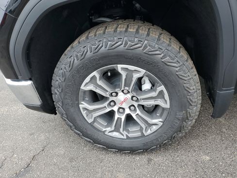 New 2026 GMC Sierra 1500 Pro w/ Pro Value Package image 10