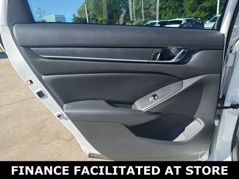 Used 2022 Honda Accord Sport image 14