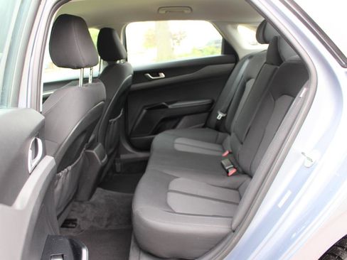 Used 2021 Kia K5 LXS FWD image 30