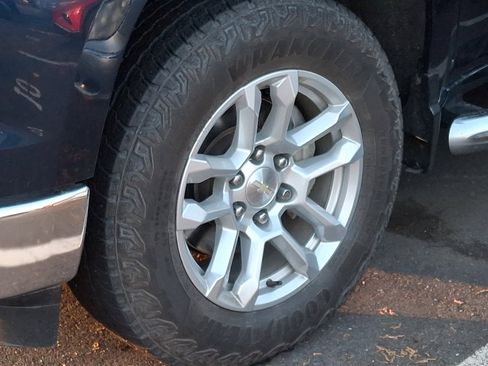 Used 2022 Chevrolet Silverado 1500 LT image 10