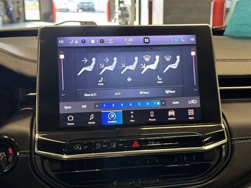 Used 2022 Jeep Compass High Altitude image 23