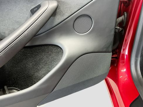 Used 2025 Tesla Model 3 Long Range AWD/4WD image 19