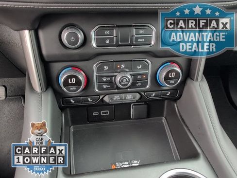 Used 2024 Chevrolet Suburban LT RWD image 25