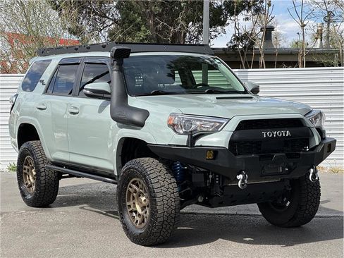 Used 2022 Toyota 4Runner TRD Off-Road Premium w/ Moonroof Package image 8