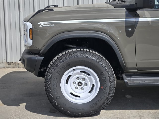New 2026 Ford Bronco Heritage Edition AWD/4WD image 6