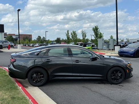 New 2026 Kia K5 LXS FWD image 8