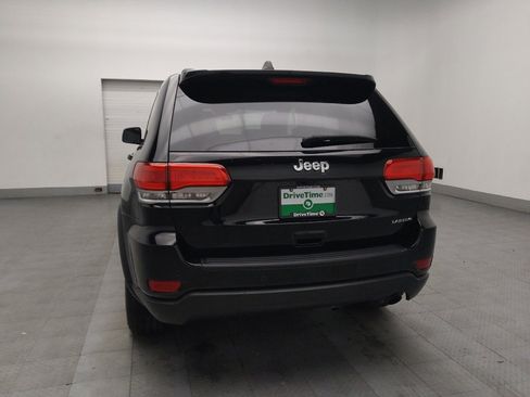 Used 2019 Jeep Grand Cherokee Laredo image 6