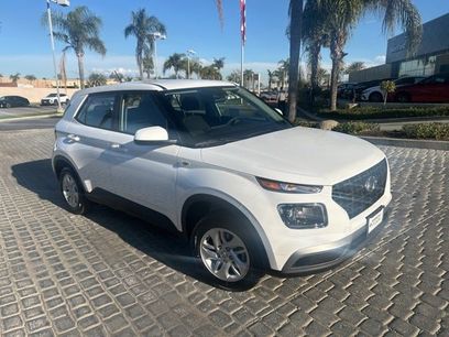 New 2026 Hyundai Venue SE