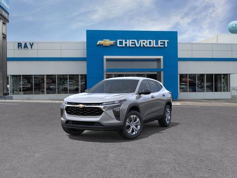 New 2026 Chevrolet Trax LS FWD image 8