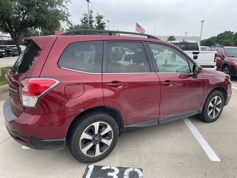 Used 2018 Subaru Forester 2.5i Limited AWD/4WD image 3