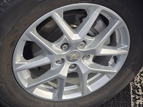 Used 2024 Chevrolet Equinox LT image 15