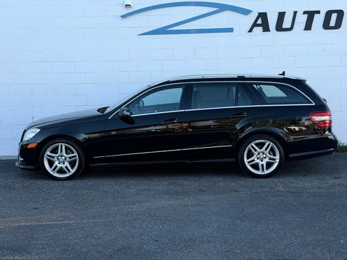 Used 2013 Mercedes-Benz E 350 4MATIC Wagon image 3