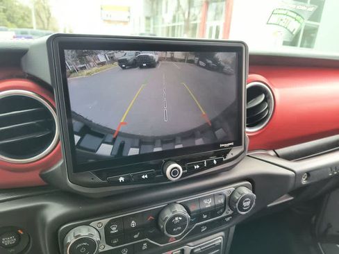 Used 2018 Jeep Wrangler Unlimited Rubicon image 17