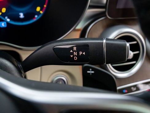 Used 2022 Mercedes-Benz GLC 300 4MATIC image 19