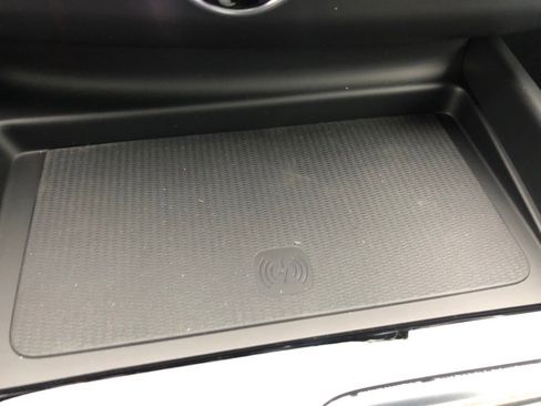 New 2026 Volvo XC60 B5 Plus w/ Protection Package Premier image 28