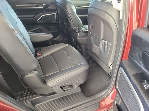 Used 2023 Kia Telluride S AWD/4WD image 13