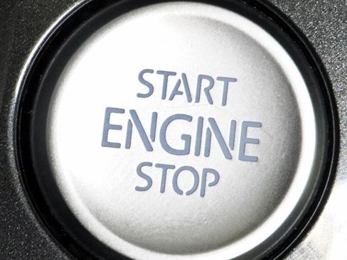 Used 2018 Volkswagen Tiguan SEL image 27