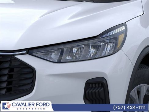 Used 2025 Ford Escape Active w/ Cold Weather Package image 18