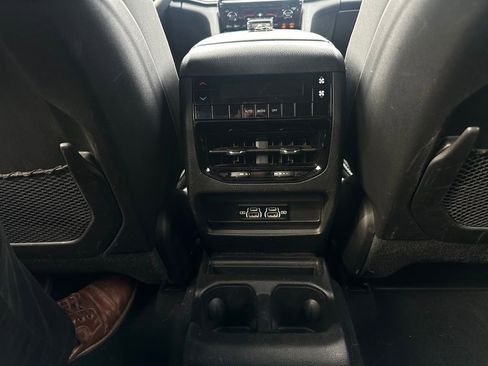 Used 2024 Jeep Grand Cherokee L Laredo AWD/4WD image 31