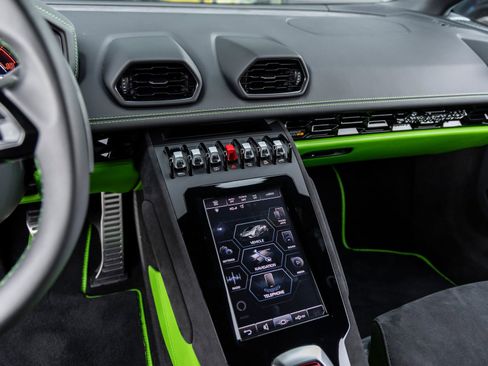 Used 2023 Lamborghini Huracan Tecnica RWD image 33