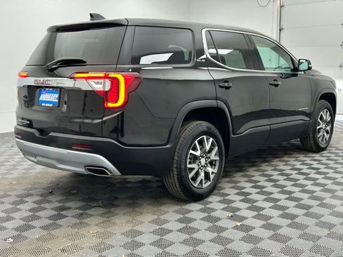 Used 2023 GMC Acadia SLE image 8