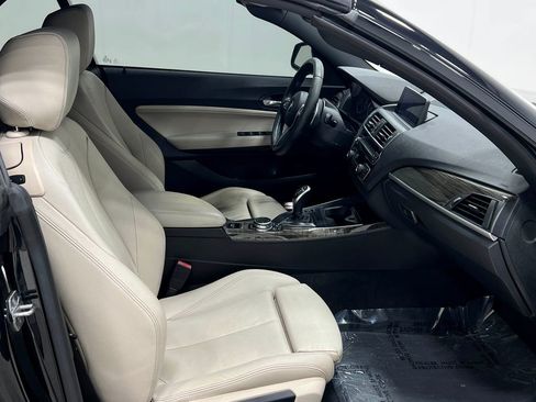 Used 2016 BMW M235i Convertible RWD image 32