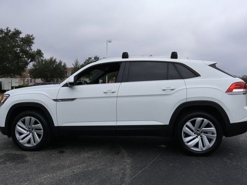 Certified 2023 Volkswagen Atlas Cross Sport SE image 4