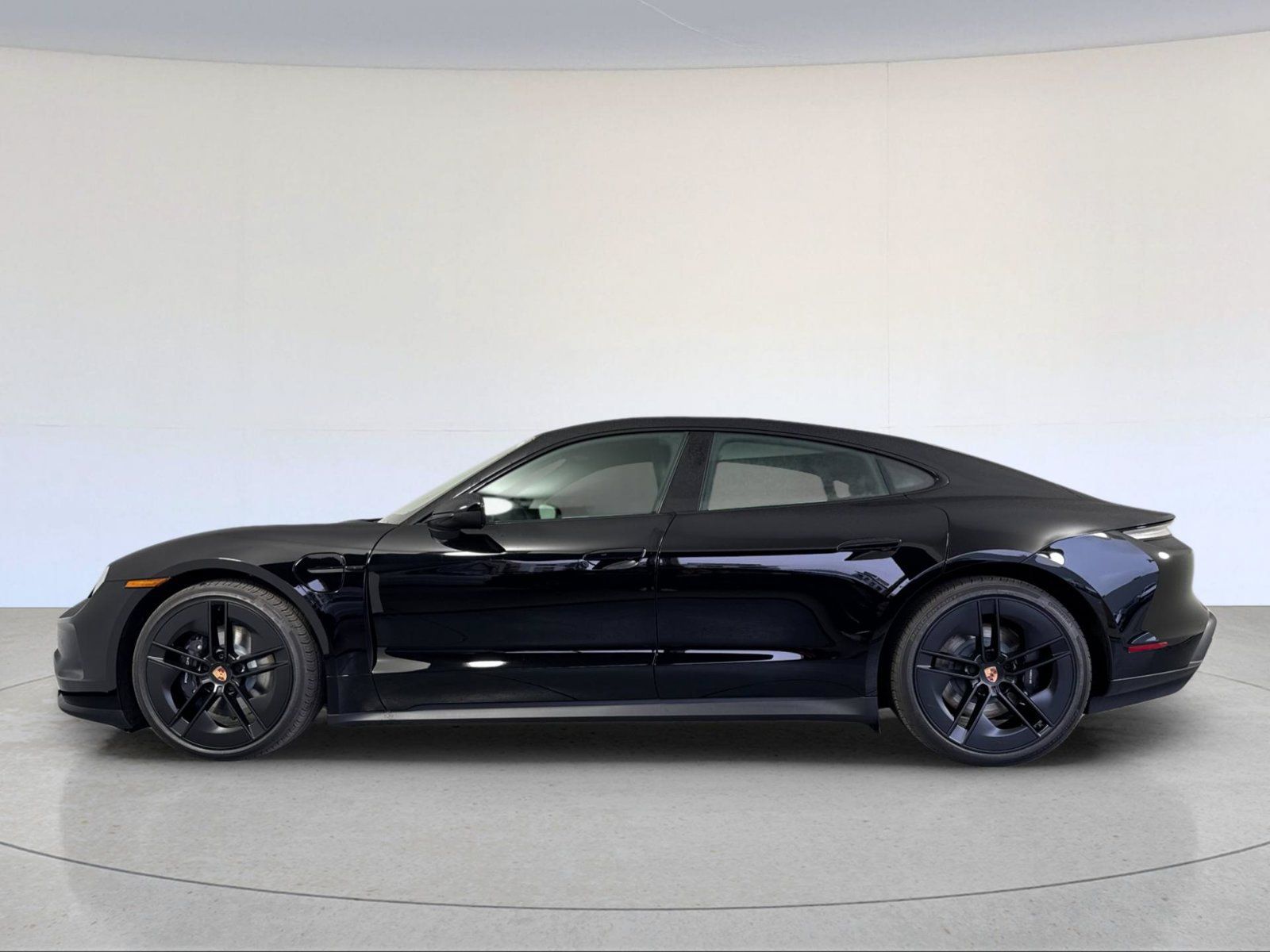 Certified 2026 Porsche Taycan AWD/4WD image 2