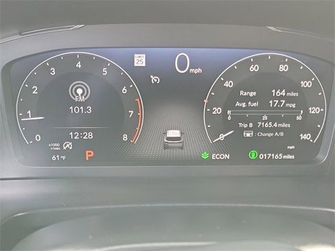 Used 2025 Honda Pilot Black Edition image 10