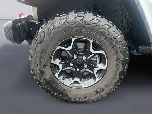 Certified 2023 Jeep Wrangler Unlimited Rubicon w/ LED Lighting Group image 12