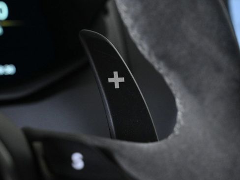 Used 2023 Aston Martin V8 Vantage image 23