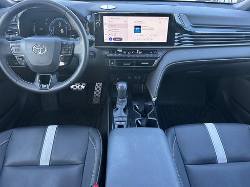 Used 2025 Toyota Camry SE w/ Multimedia Upgrade Package FWD image 15
