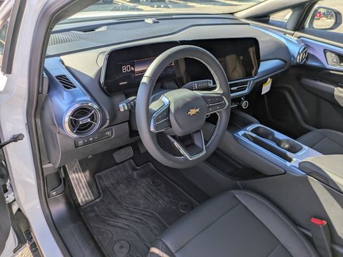 Used 2026 Chevrolet Equinox EV LT w/ LPO, All-Weather Mat Package image 10