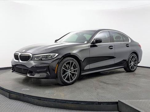 Used 2021 BMW 330i xDrive Sedan w/ Convenience Package AWD/4WD image 2