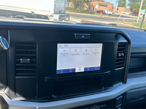 New 2025 Ford F550 4x4 Regular Cab Super Duty image 23