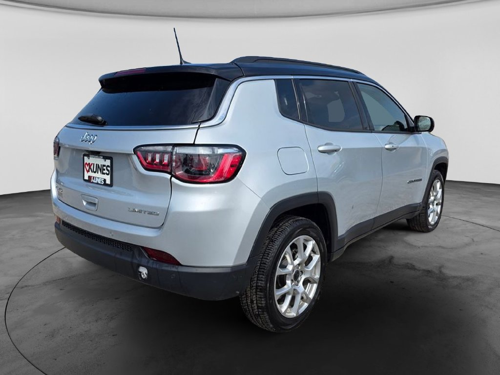 Used 2025 Jeep Compass Limited AWD/4WD image 7