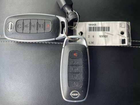 Certified 2023 Nissan Pathfinder SL image 23