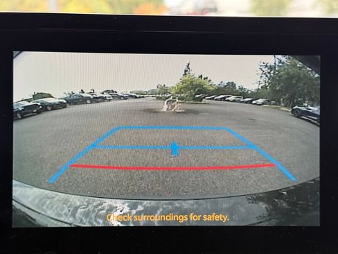 Used 2026 Toyota Prius XLE AWD/4WD image 11