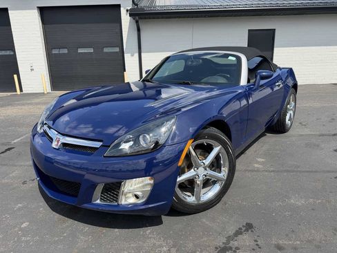 Used 2009 Saturn Sky Red Line RWD image 4