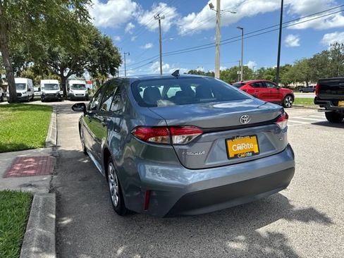 Used 2024 Toyota Corolla LE FWD image 5