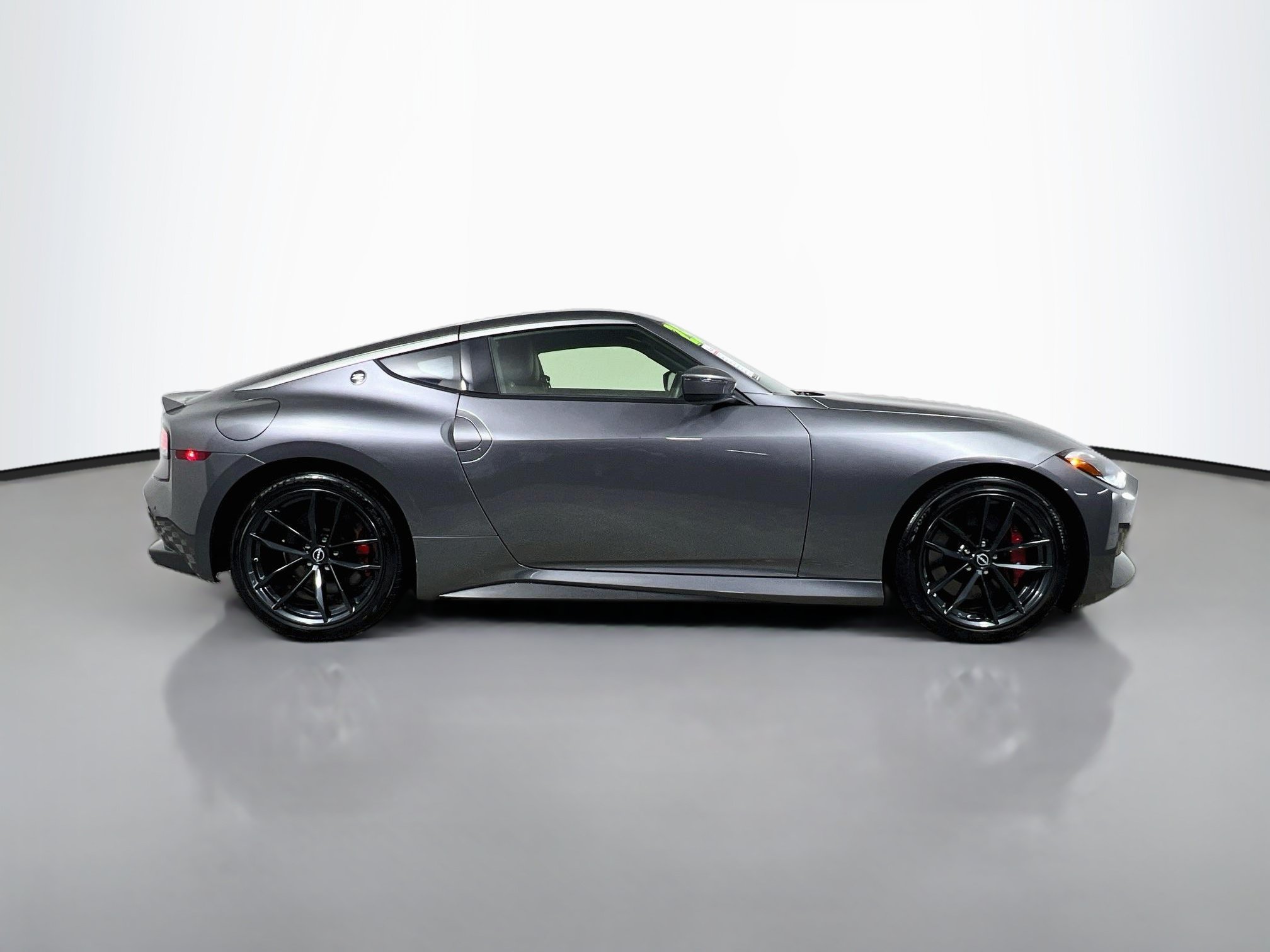 Used 2025 Nissan Z Performance w/ Floor Mat Package RWD image 3