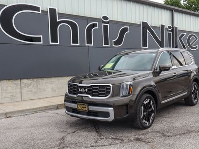 Used 2025 Kia Telluride S