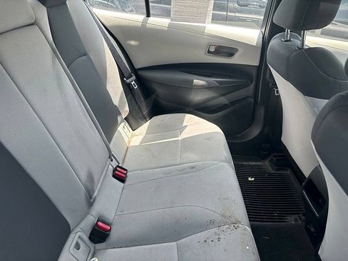 Used 2022 Toyota Corolla LE FWD image 12