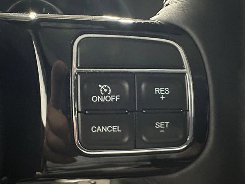 Used 2015 Jeep Wrangler Unlimited Sahara AWD/4WD image 19