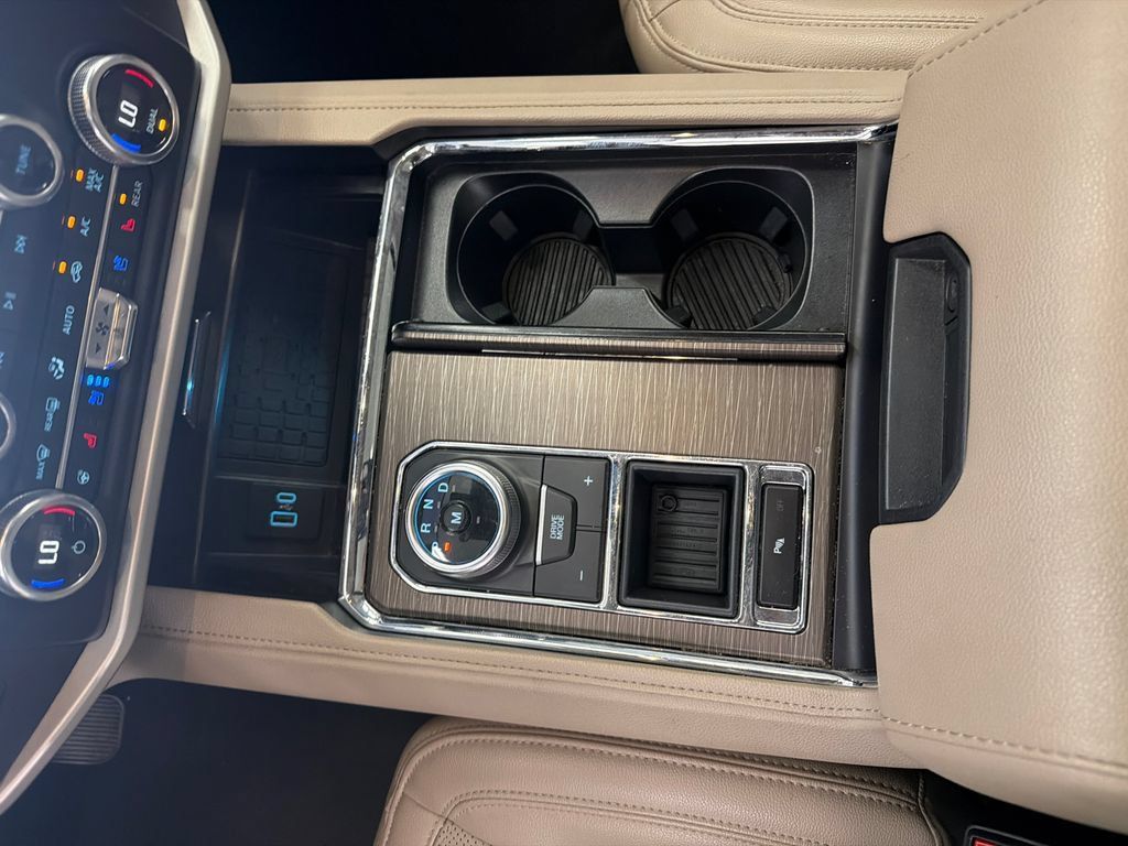 Used 2024 Ford Expedition Max Limited RWD image 32