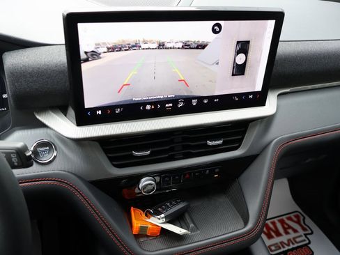 Used 2025 Ford Explorer ST image 20